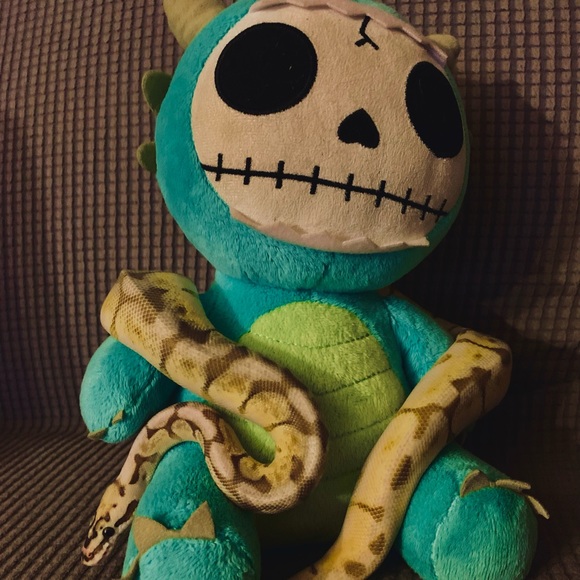 POSHMARK IS DOING A CLOSET CLEAN OUT - Picture 1 of 1